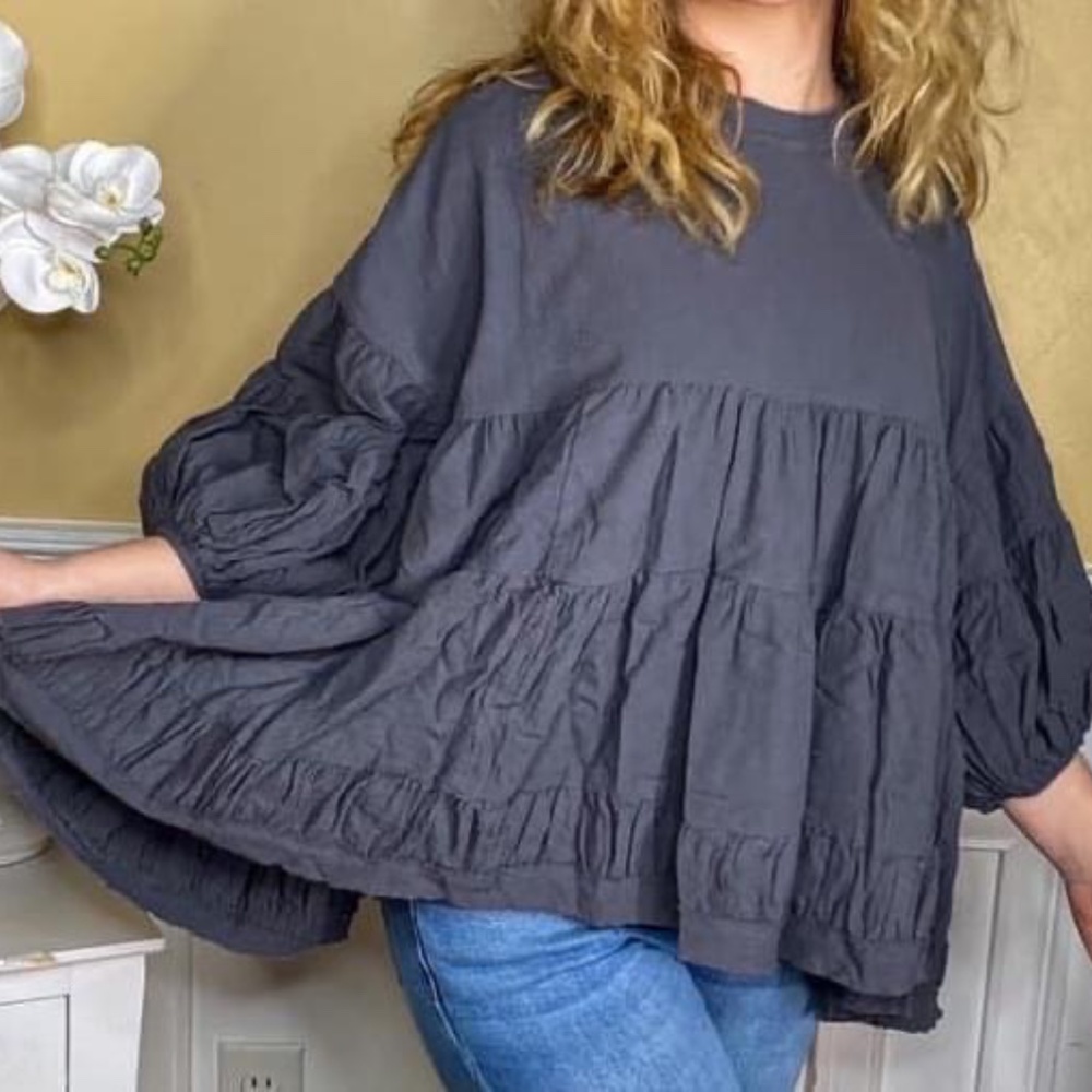 NWT Grey 3/4 sleeves bell top